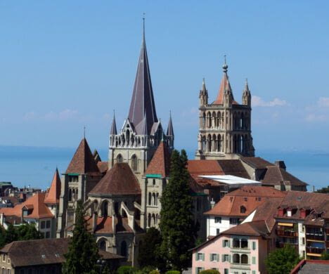 Cathédrale_de_Lausanne_depuis_le_Champ_de_l'Air.JPG