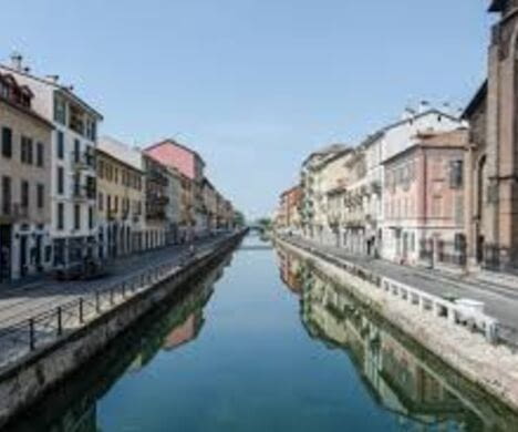 naviglio grande.jpg