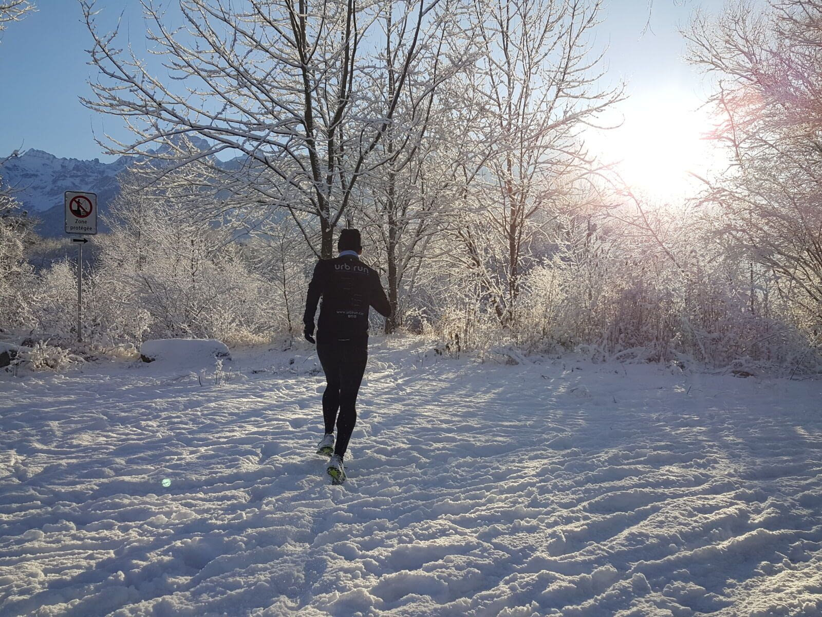 Have you ever seen a snowman running? No? ... And that&#39;s exactly why it&#39;s frozen ...  So it&#39;s true that if you look out the window, it&#39;s not very tempting ... But you have to go anyway,…