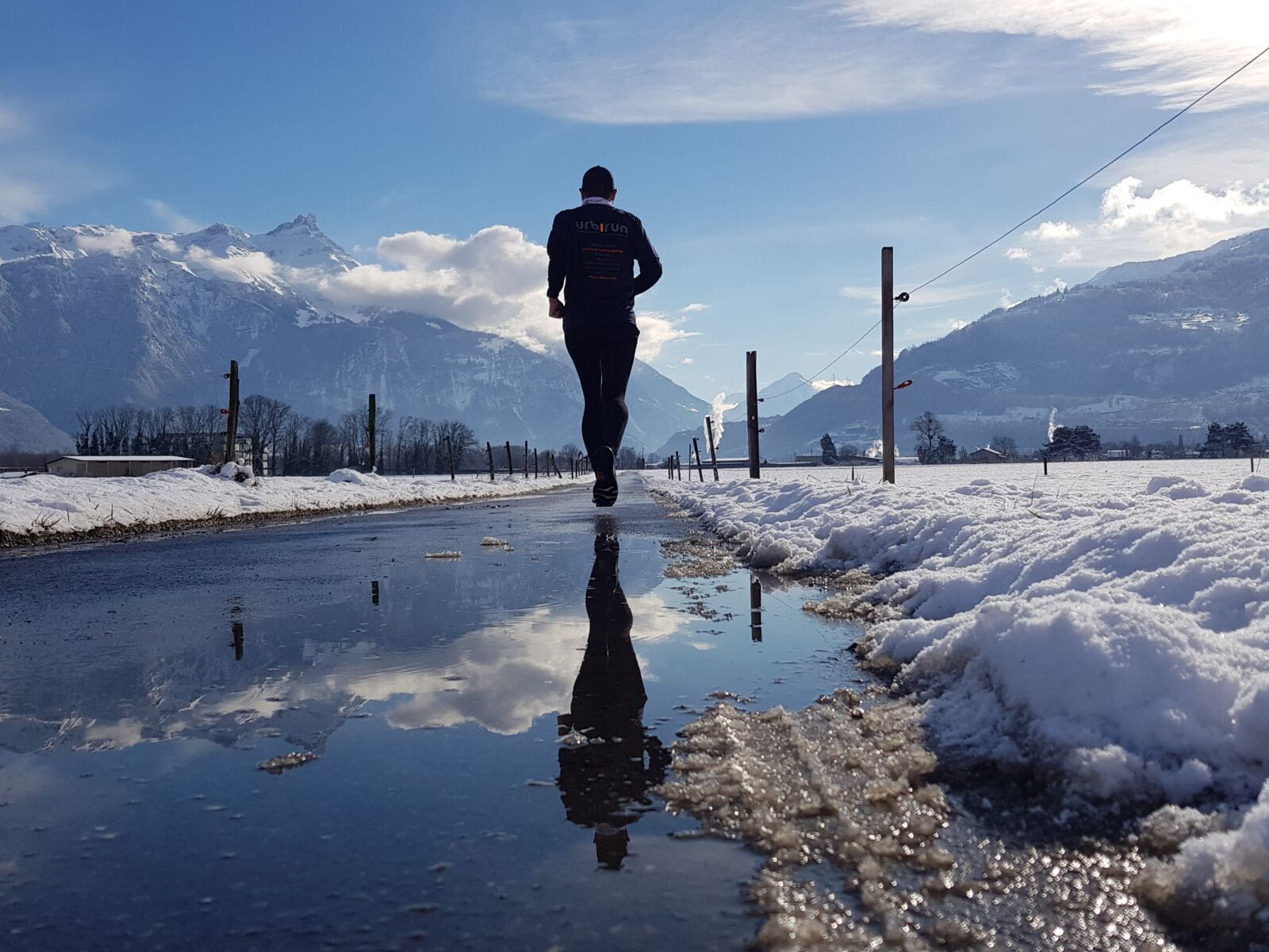 On te pr&eacute;sente 1 les avantages de courir quand il fait froid et 2 les meilleurs moyens de profiter d&rsquo;un run hivernal, ou d&rsquo;un run touristique sur un de nos parcours dans une ville scandinave…