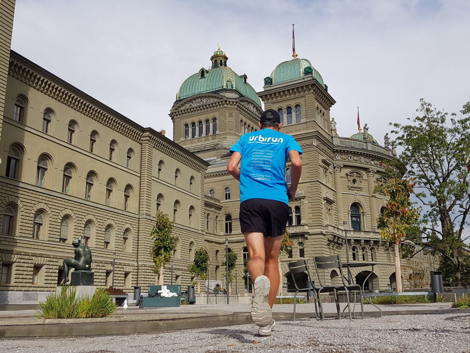 This run i the Swiss capital, undoubtedly one of my favorites. I really like this course, which is extremely varied, and it makes me travel, even though it is simply the capital of my own country, less…