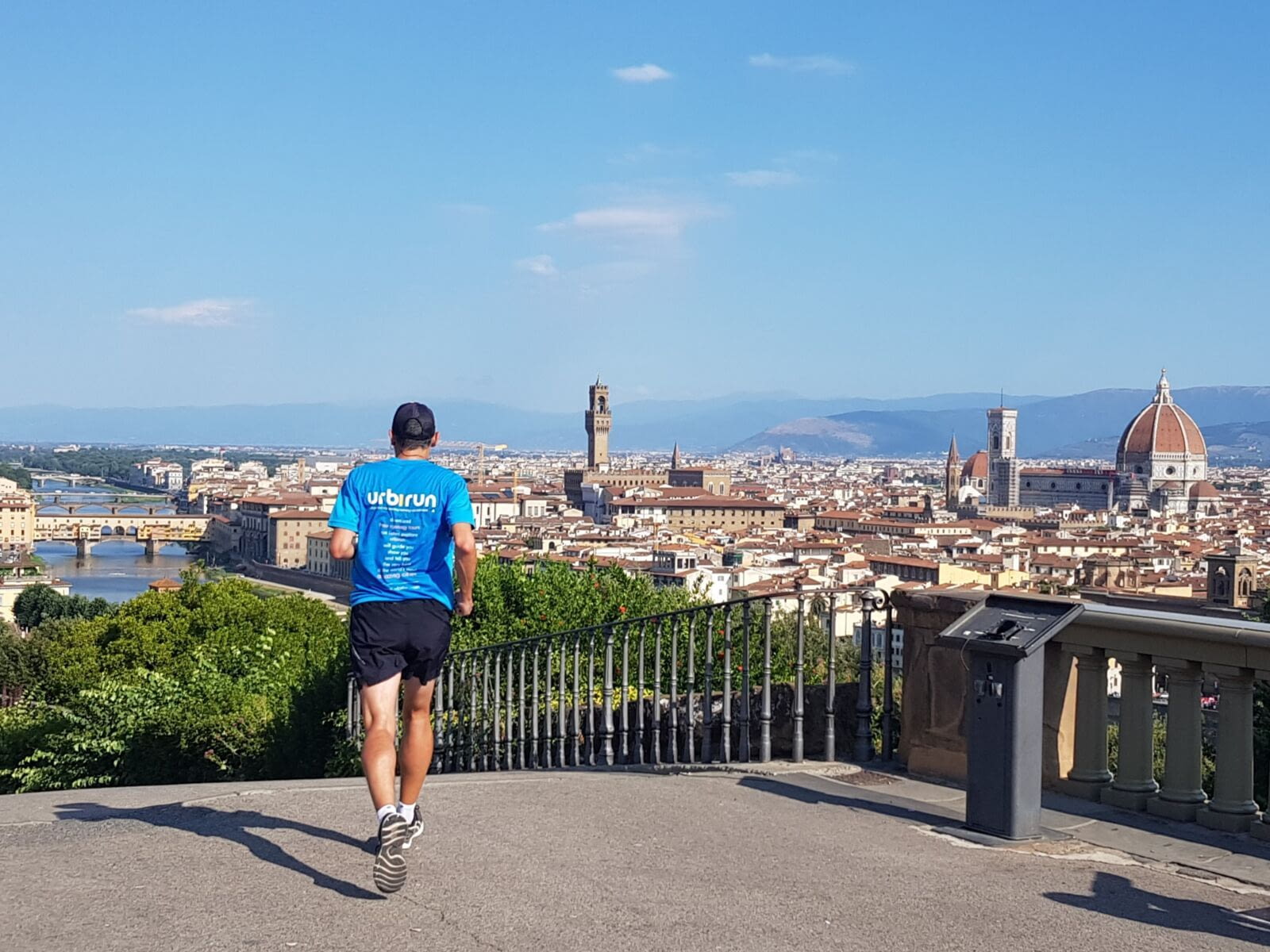 Enjoy an amazing run in one of Europe&#39;s most beautiful cities. Jewel of the Renaissance, Florence is a real outdoor museum, not to mention the artistic wonders that countless palaces and museums conceal…