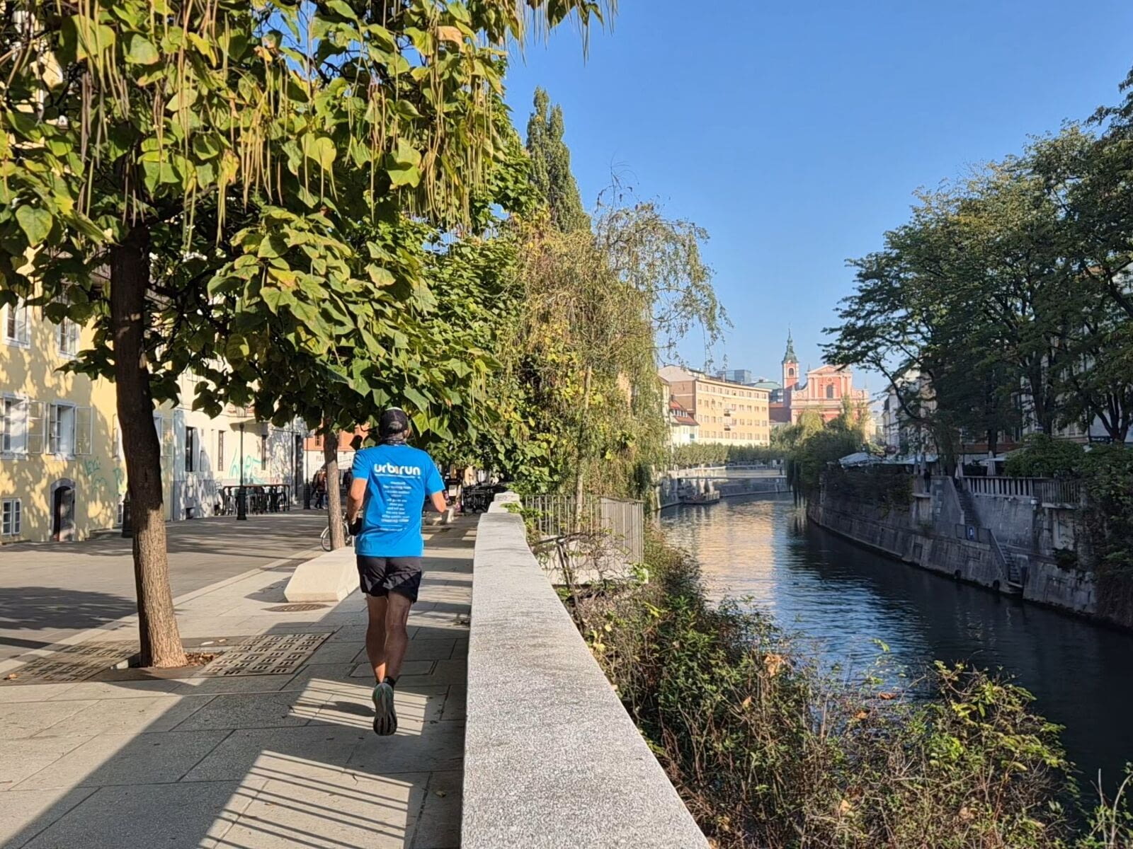 Straddling the Slavic and Mediteranean worlds, is the Slovenian capital, Ljubljana, whose cobbled streets, serenity, riverwalks, forest, will defintively charm you. You will run from a beautiful old town…