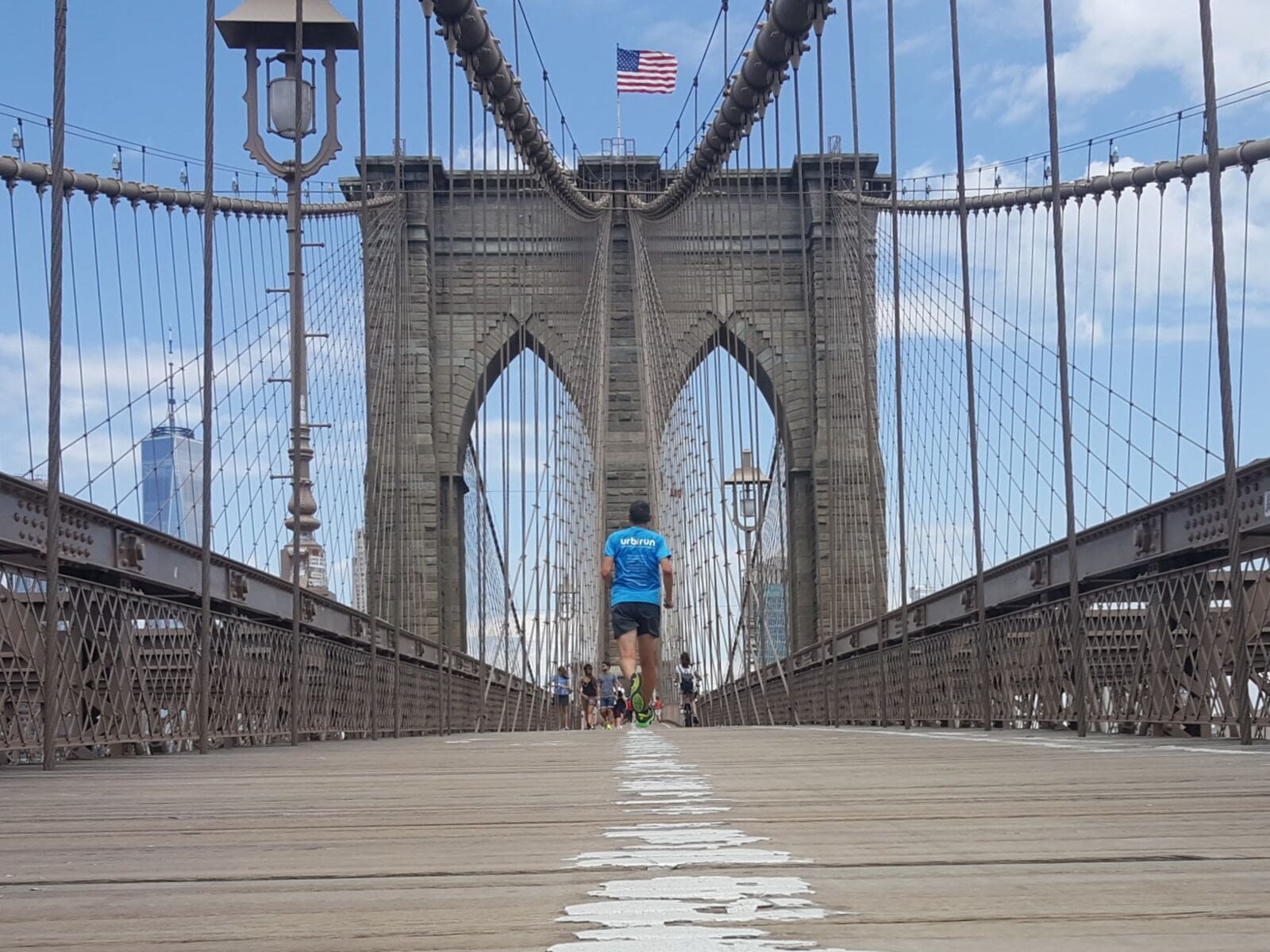 Parce que tout runner a un jour r&ecirc;v&eacute; de courir &agrave; New York, et pas forc&eacute;ment le marathon, urbirun l&rsquo;a fait, pour vous, et 3 parcours sont aujourd&rsquo;hui librement disponibles…