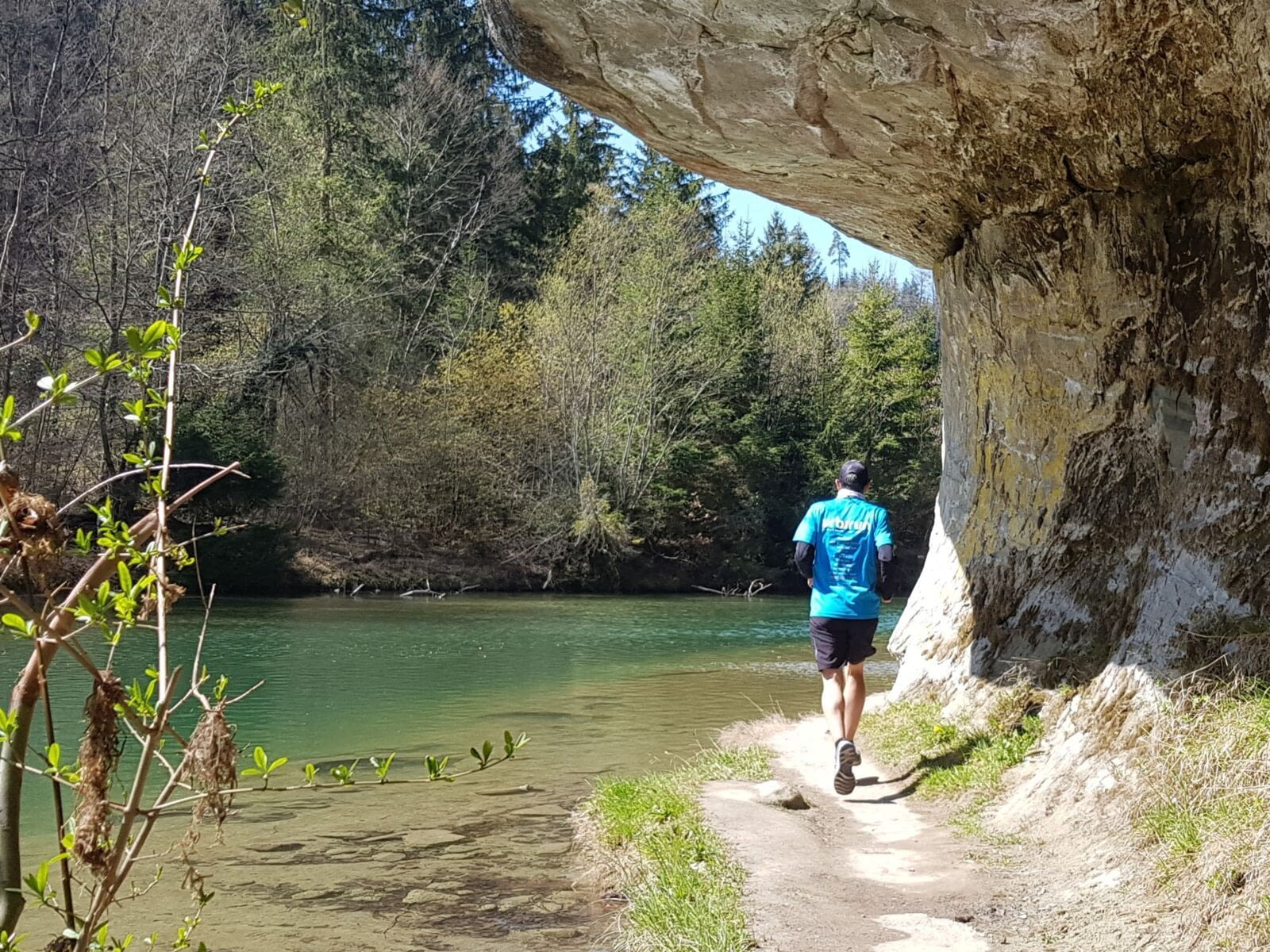 A beautiful loop starting in Fribourg. You will explore the Old Town, nested in a river meander, explore the Sarine River shores and canyons, up and down cliffs, through beautiful and quiet forests. A…