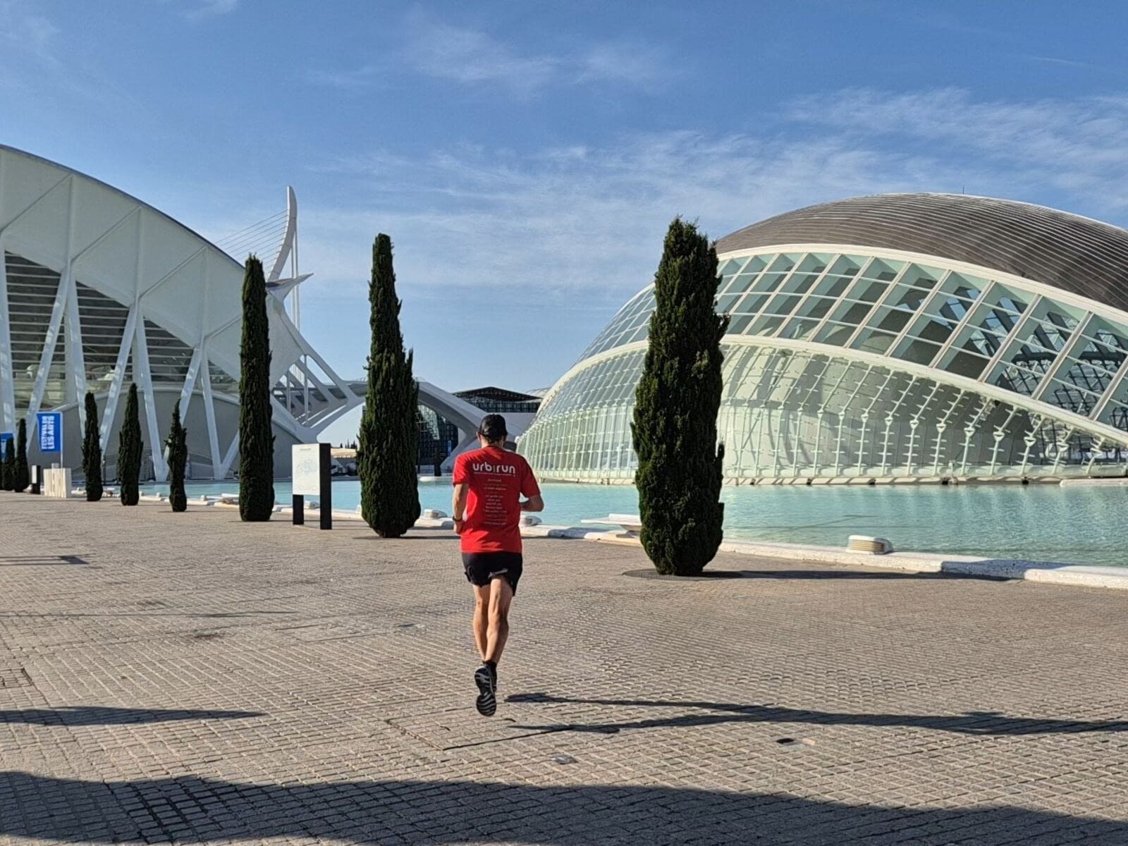 Run in Valencia - Highlights    Valencia defines itself as the City of running. It is true that with the huge park created in the former bed of the Turia river, the city offers a huge and very welcoming…