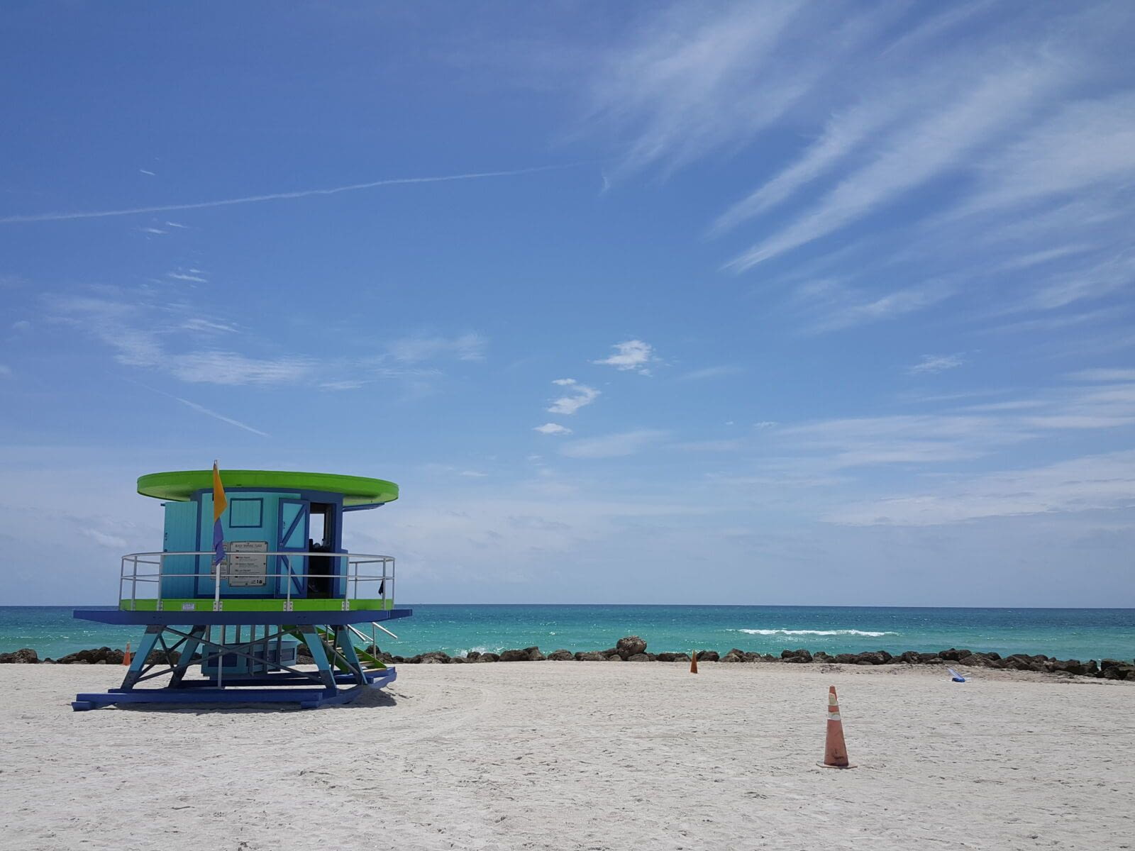 Miami is a multicultural and tropical city, a landmark for art-deco architecture. Pastel color facades look like ice-cream, but that don&#39;t melt despite the heat. Miami Beach is not only a beach resort.…