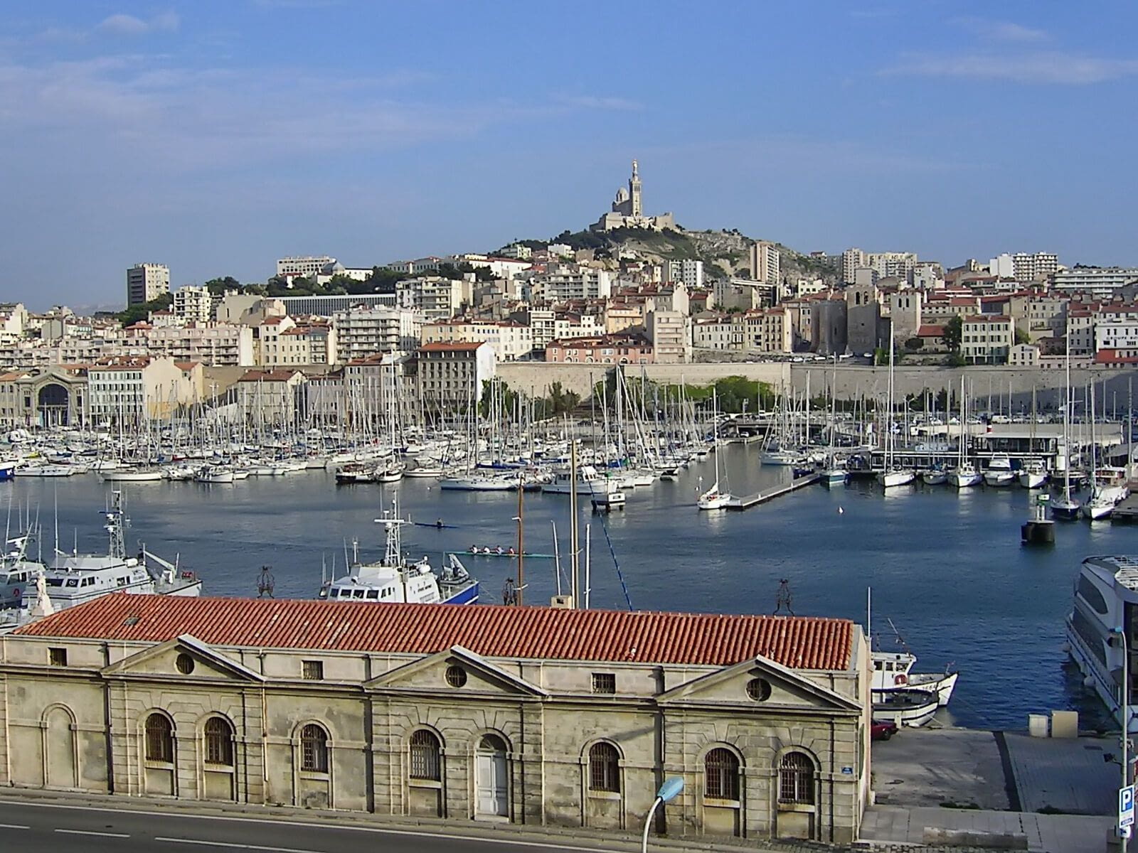 Marseille is radiant, bathed in sunshine and joie de vivre. This millennial city, lying on a beautiful seafront, clings to hills that offer very beautiful views. Rocky islands archipelago off-shore, tiny…